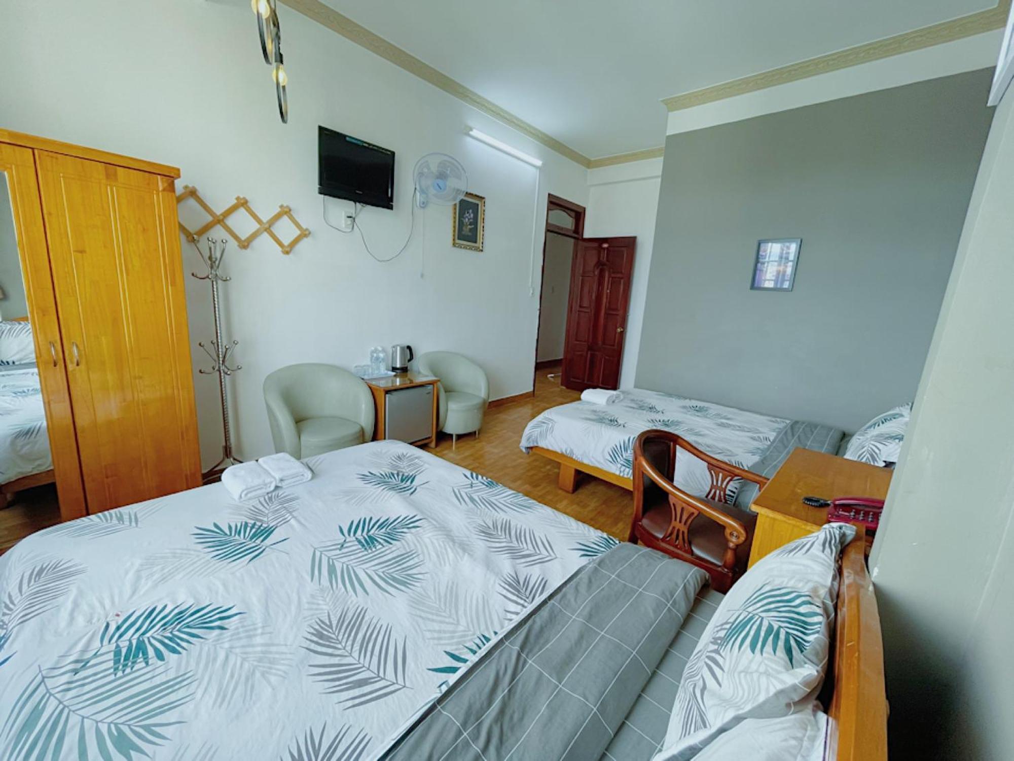 Hotel Khách sạn Anh Hào Dalat Exterior foto