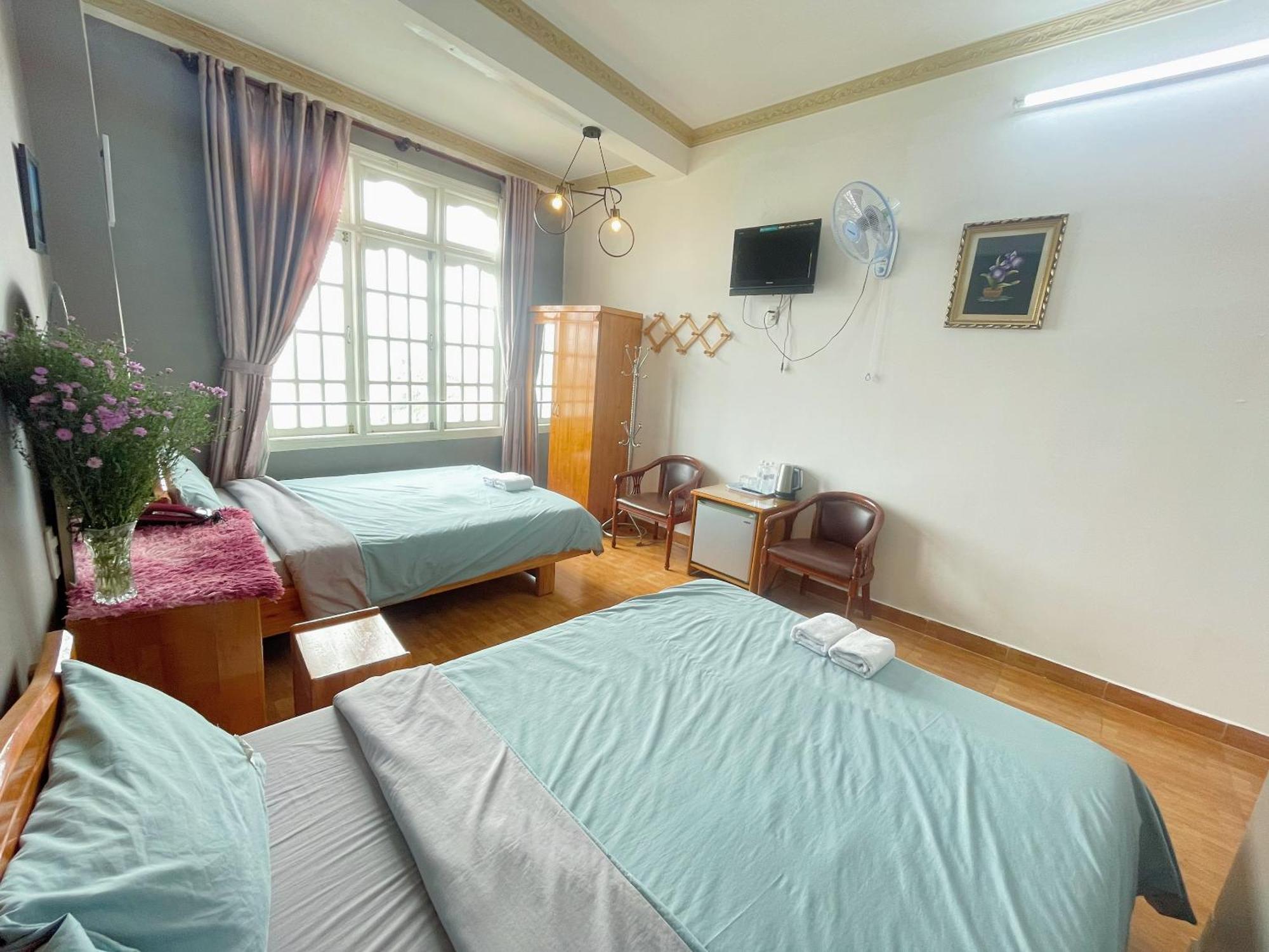 Hotel Khách sạn Anh Hào Dalat Exterior foto